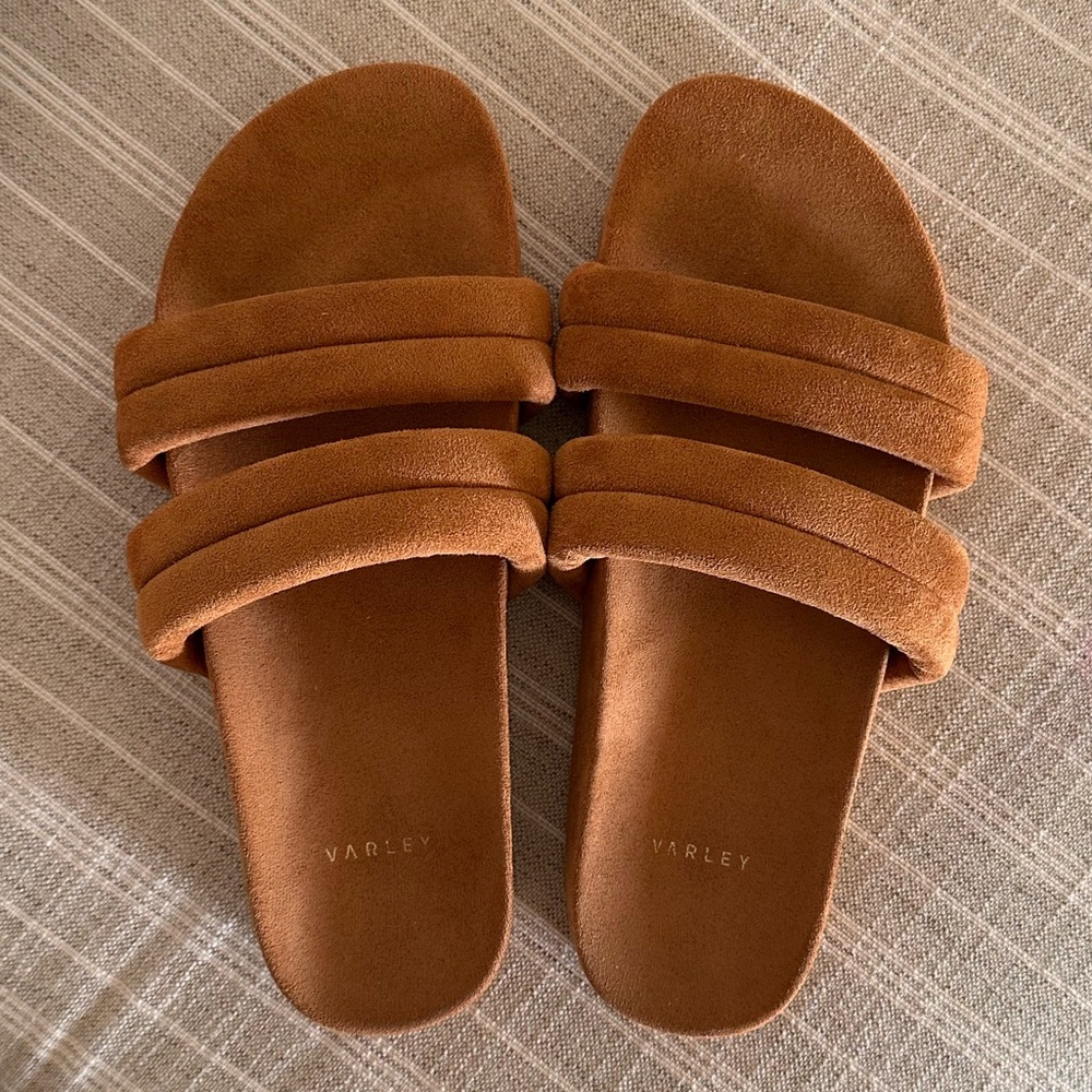 Varley Giles Quilted Slides